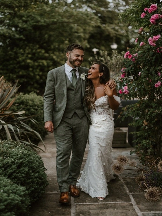 Bride and Groom in the Manor House Lindley grounds